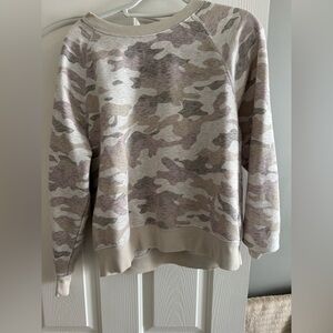 Old Navy women’s  Camouflage Crewneck Sweater - Gray and Tan